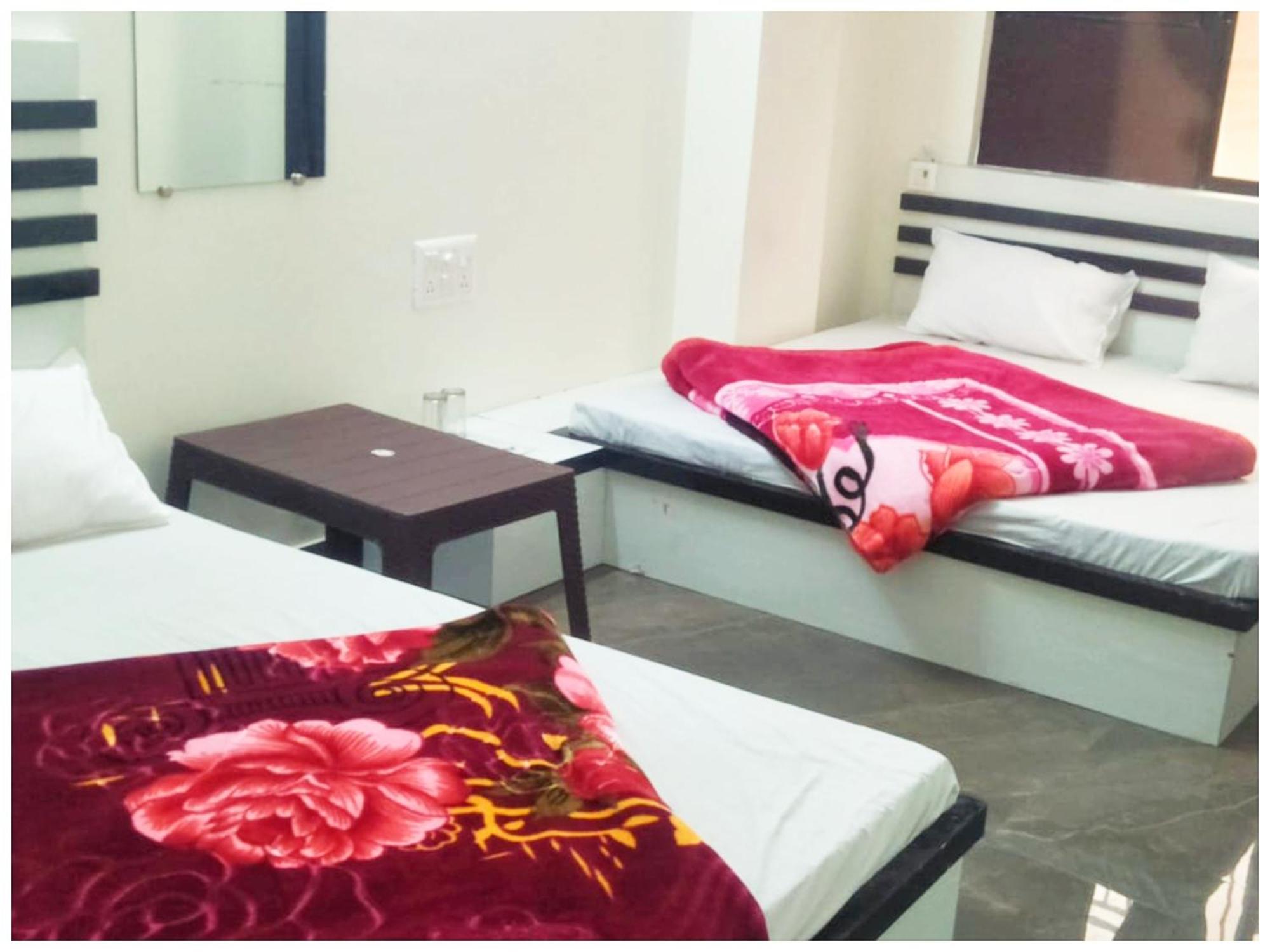 Kankhal A Premium Hotel Sheeva Inn Near Temple - Fully Air Conditioning - Best Hotel מראה חיצוני תמונה