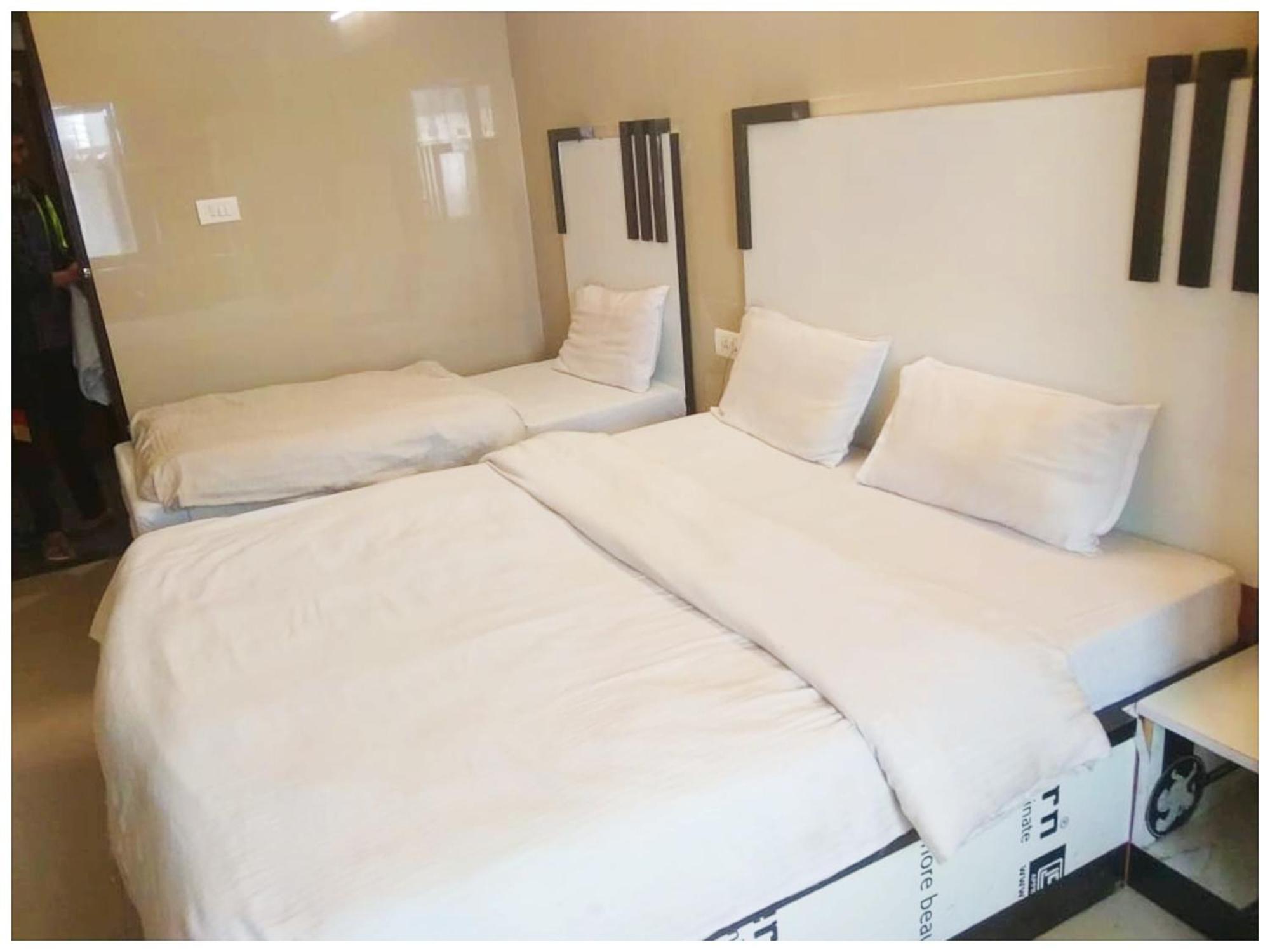 Kankhal A Premium Hotel Sheeva Inn Near Temple - Fully Air Conditioning - Best Hotel מראה חיצוני תמונה